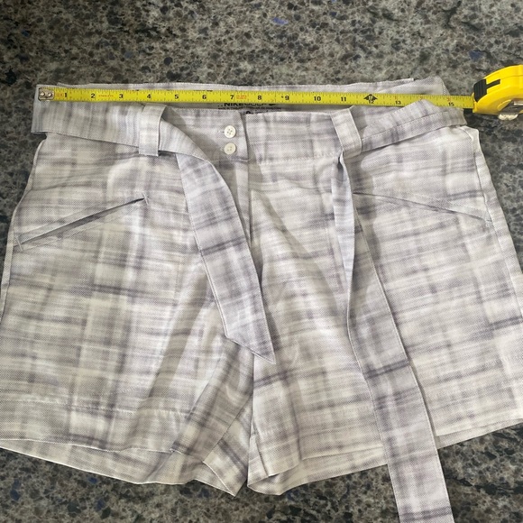Nike golf shorts white and gray plaid - Picture 10 of 10